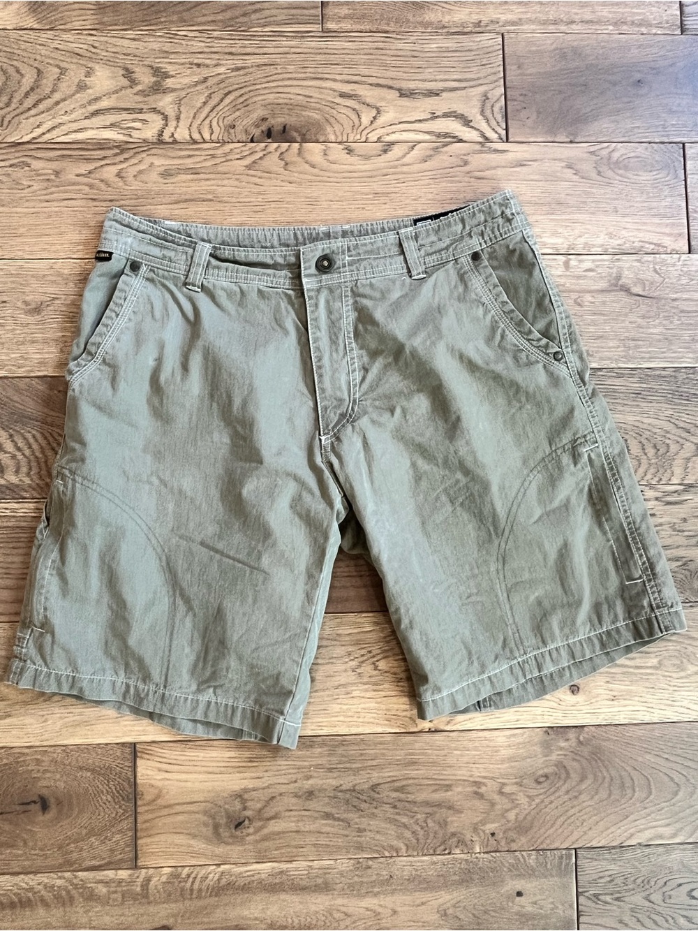 KUHL Rambler Shorts Men’s Tan Vintage Pantina Dye 34 Waist